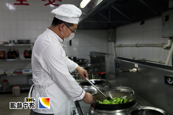 【义桥煤矿职工转岗故事】执笔改掌勺&nbsp;&nbsp;转岗砺自我