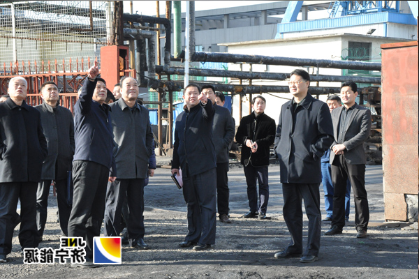 市国资委主任何锡明一行到金桥煤矿检查指导工作