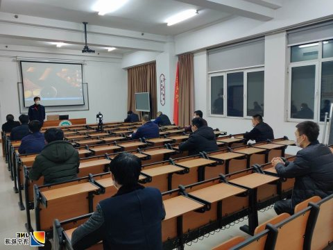 安居煤矿开展综掘机专题培训