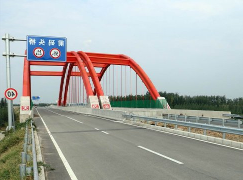 济矿物流前码头运河桥及连接线道路实现全线通车