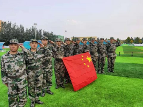 职工文苑丨那一刻，我只是一个兵