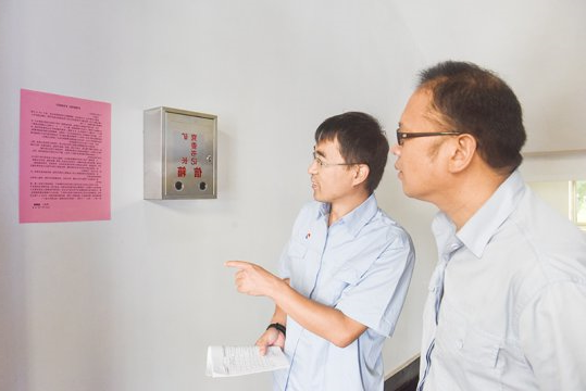 霄云煤矿：党委书记、矿长承诺书赢得职工信任