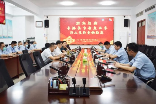 许振宏到运河煤矿检查指导工作