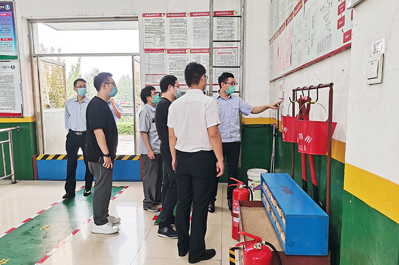 2021年9月2日，集团公司检查组到运河煤矿检查指导标准化提升工作（赵香春 宋燕）.jpg