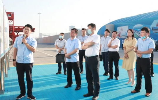 赵昌军到梁山港调研指导工作