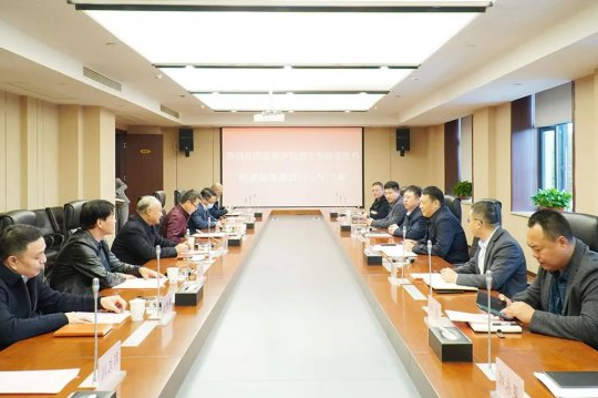 张广宇带队调研长江重点港口 谋划江河联运产业合作 推动港航物贸发展壮大