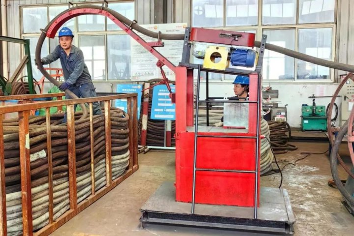 阳城煤电第二代电缆盘绕机上线了