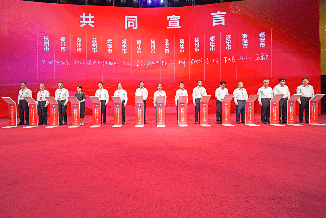 1691108607118079.gif 640 (3).gif