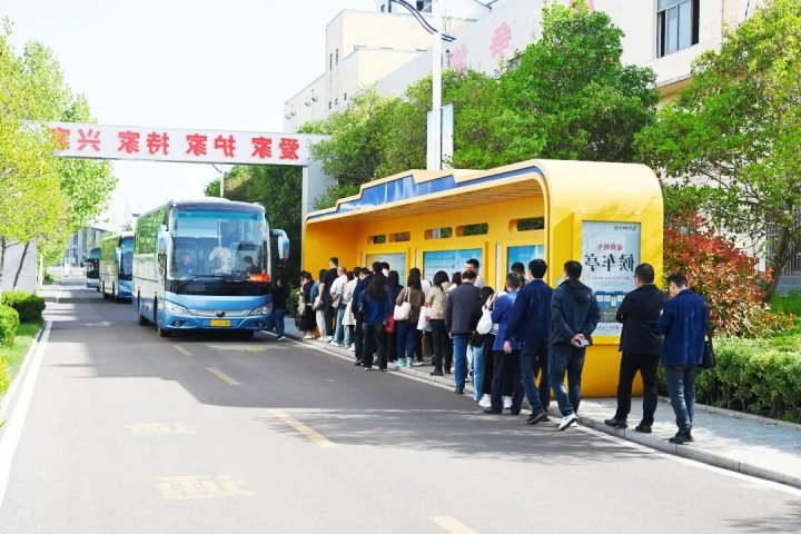 霄云煤矿多措并举促开云体育“落地生根”